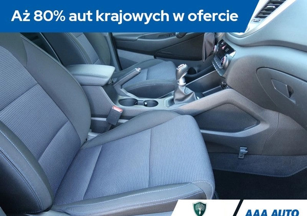 Hyundai Tucson cena 75000 przebieg: 111606, rok produkcji 2017 z Łapy małe 326